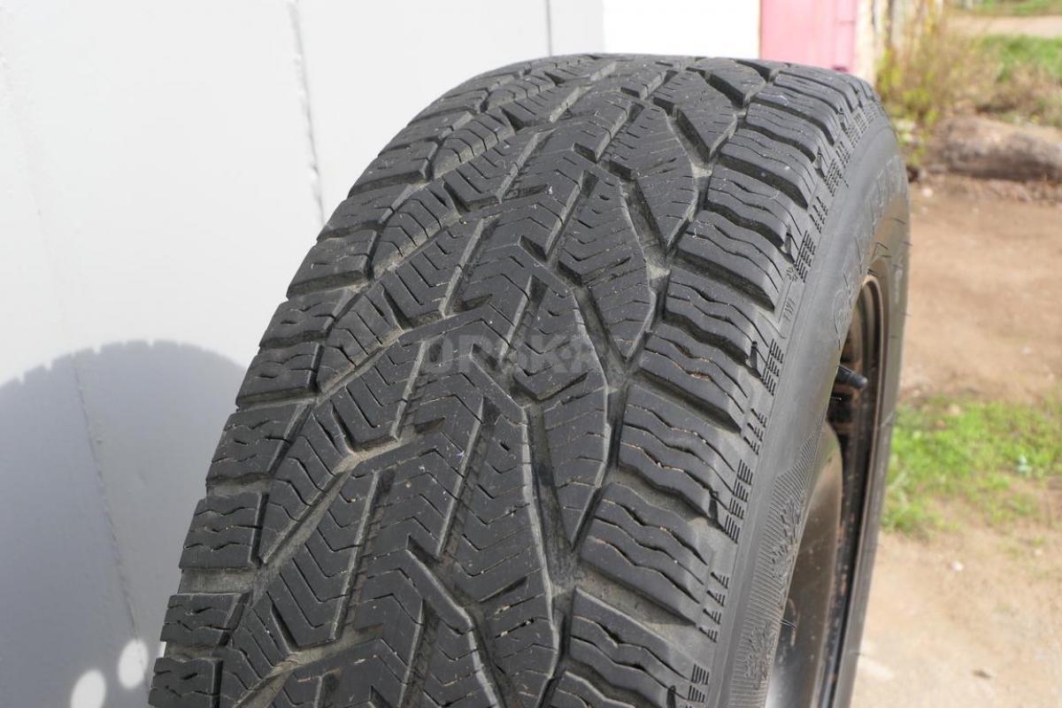 Шины зимние Tigar Winter (липучка) 235/55 R17 (103 V)

•	Комплект из 4-ёх шин
•	Размер: 235/55 R1 - Орск