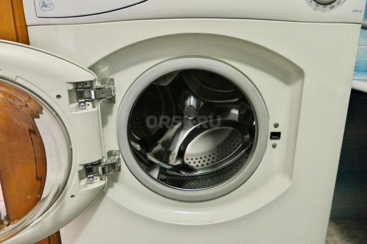 Стиральная машина Ariston  ALDS100EX

•	Размеры (Высота * Ширина * Глубина) – 85 * 59,5 * 40 см. - Орск