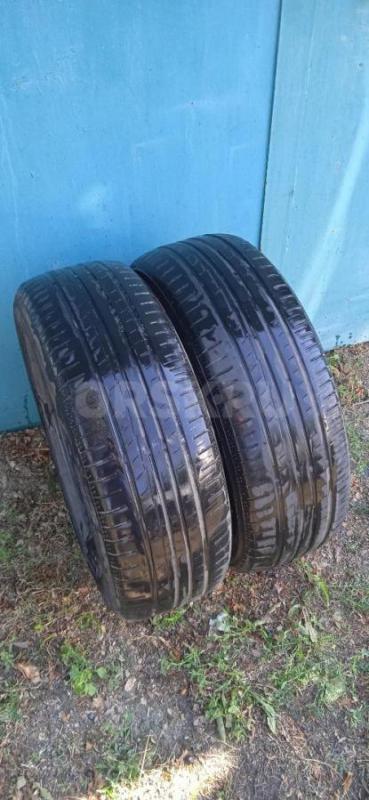 Продам 2 б/у шины YOKOHAMA RADIAL TUBELESS  215/65  R 16   98H  без порезов и грыж.2018 г. - Орск
