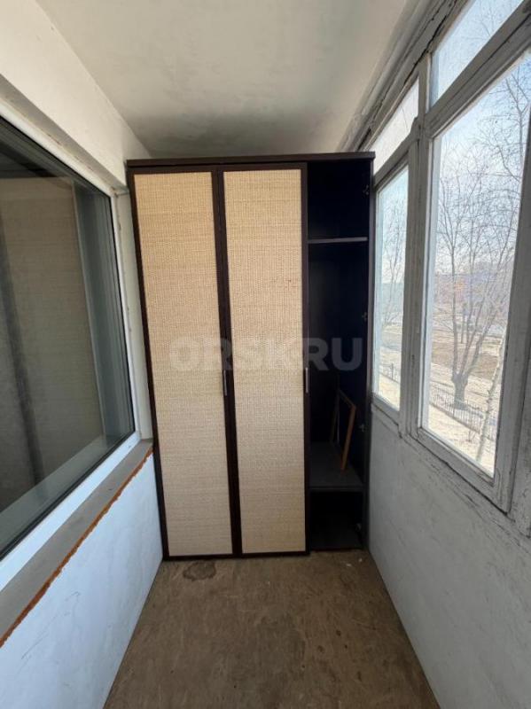 Риэлторов просьба не беспокоить
Продам 1 комнатную квартиру улучшенной планировки на ост. - Орск
