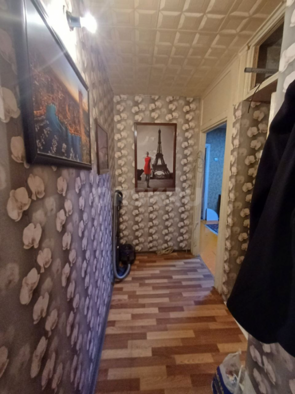Сдается трехкомнатная квартира на длительный срок. - Орск