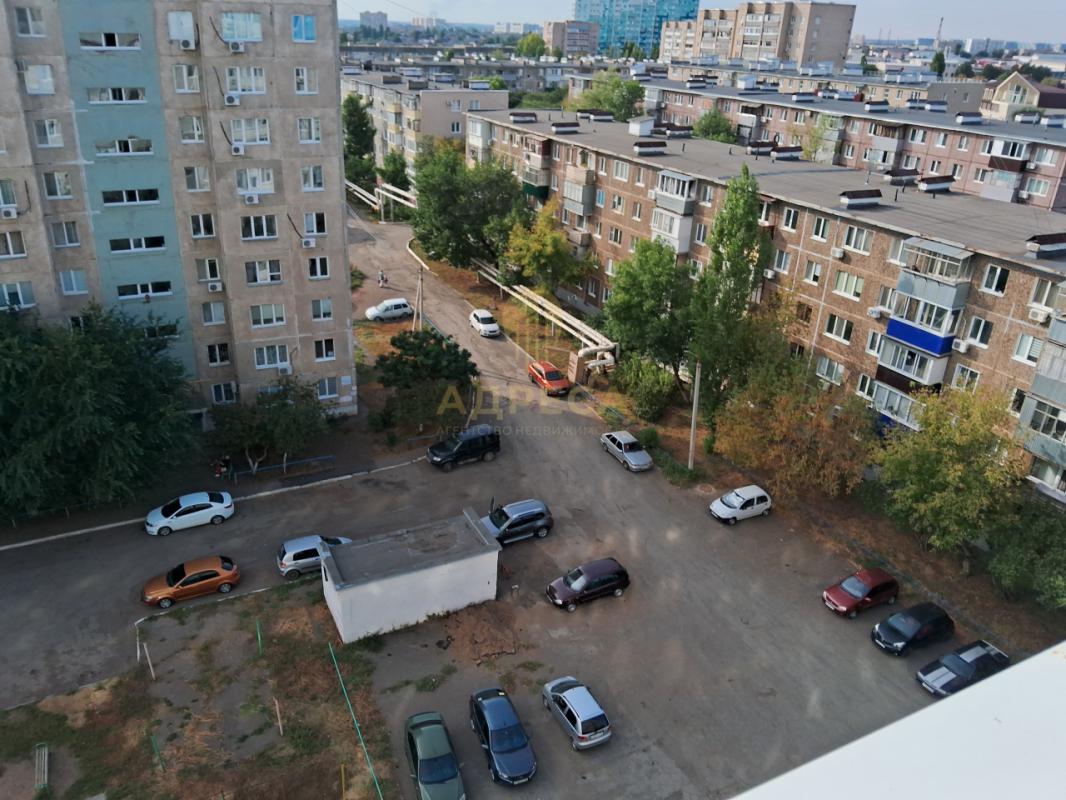 Продается 1 комнатная квартира на 9 этаже, 10 этажного дома(10 технический этаж) Площадь полезная 28 - Оренбург