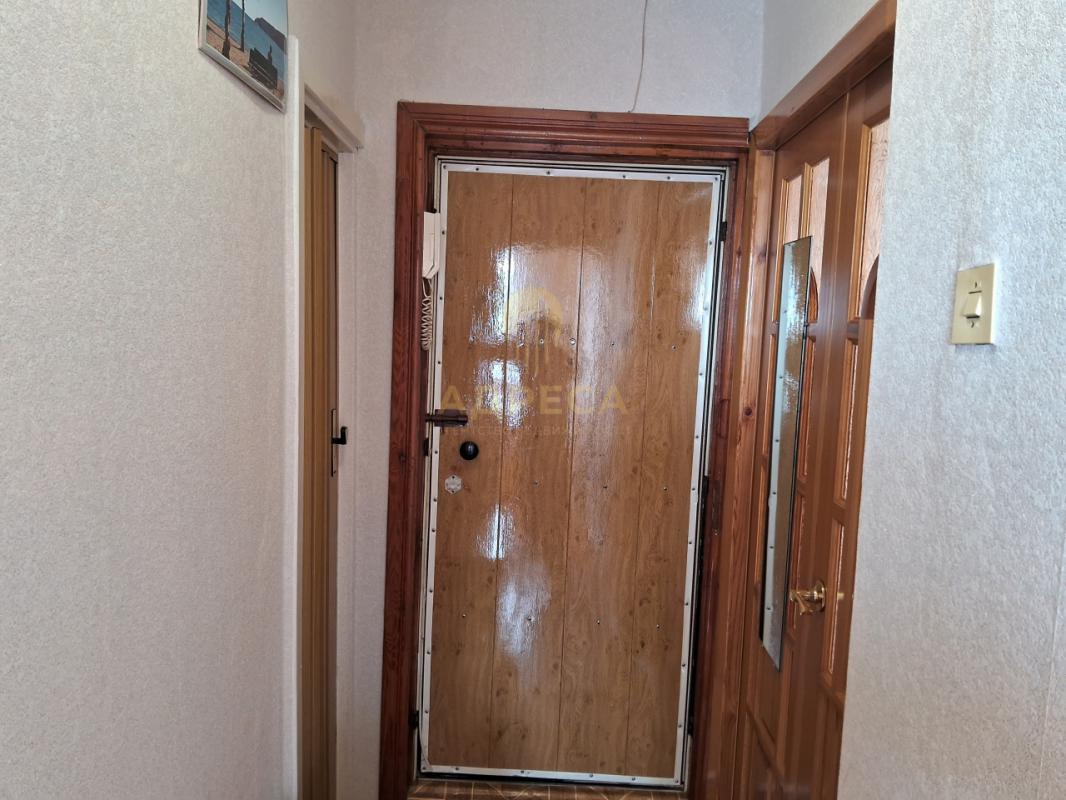 Продается 1 комнатная квартира на 9 этаже, 10 этажного дома(10 технический этаж) Площадь полезная 28 - Оренбург
