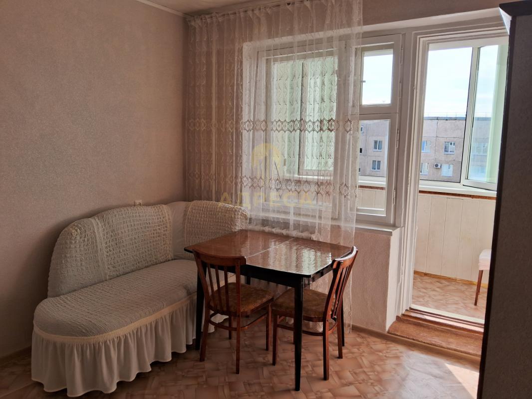 Продается 1 комнатная квартира на 9 этаже, 10 этажного дома(10 технический этаж) Площадь полезная 28 - Оренбург