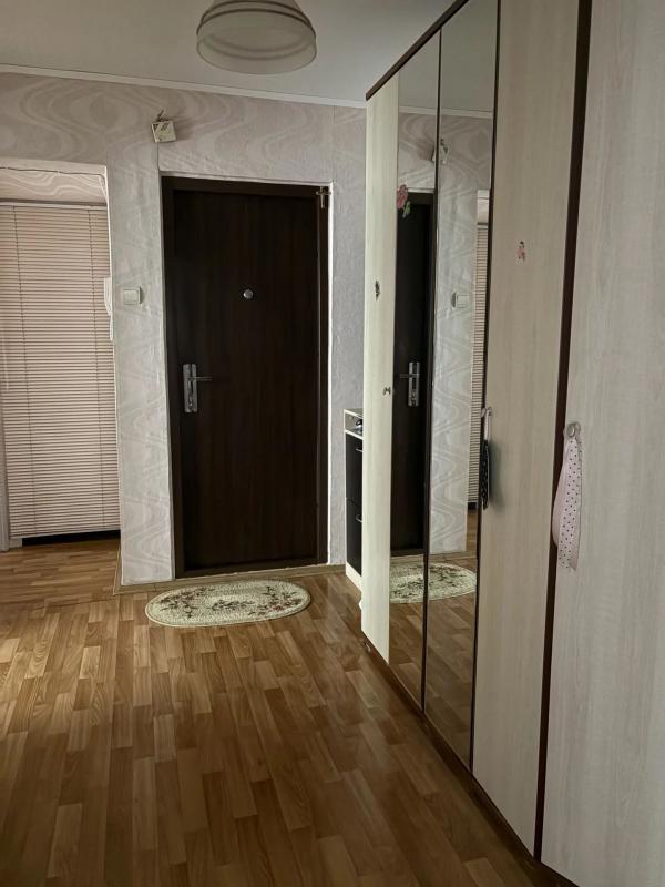Трехкомнатная в центре - Новотроицк