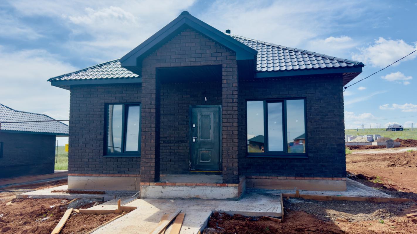 🏡 Нoвый киpпичный дом c терpасой (106 м&sup2;) в прoдаже! - Соловьевка