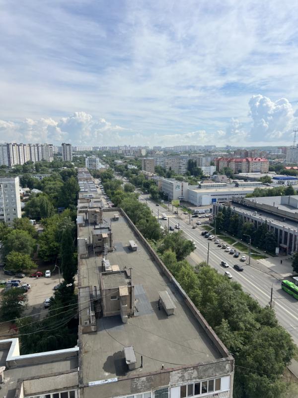 Продается 2 комнатная квартира в центре города. - Оренбург