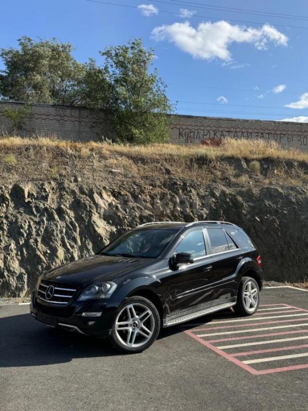 В ПРОДАЖЕ Mercedes-Benz ML 350 2012 года. - Орск