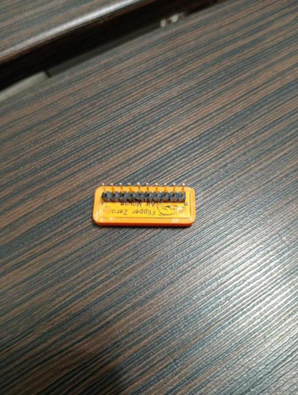 Устройство FLIPPER  ZERO  (MODEL  FLP-Z-W-R04(01)  с внешними радиомодулями (6 шт.)
Всё новое. - Орск