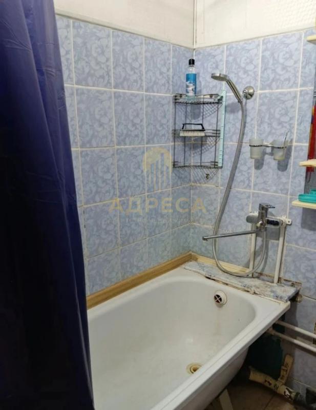 Продается 3 комнатная квартира по адресу Комарова 11, на 1 этаже пятиэтажного дома. - Благовещенск
