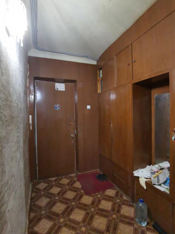 Продам трехкомнатную квартиру старого типа в центре города, пр. - Орск