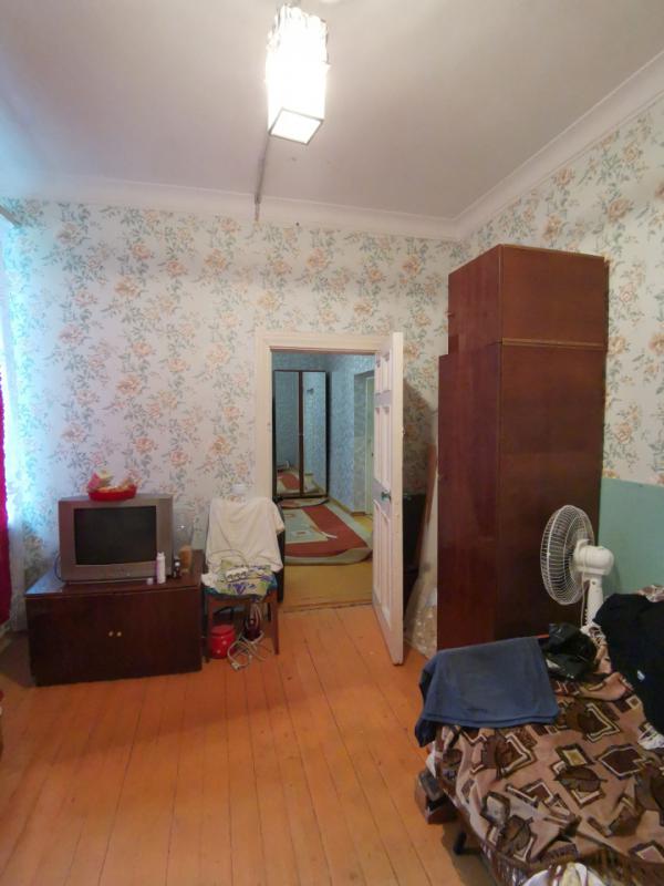 Продам трехкомнатную квартиру старого типа в центре города, пр. - Орск