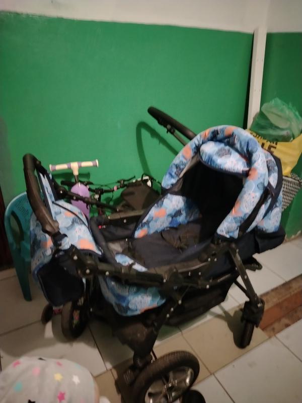 Продам коляску, состояние хорошее, колеса целые, сумка в комплекте, манёверная, удобная,торг уместен - Новотроицк