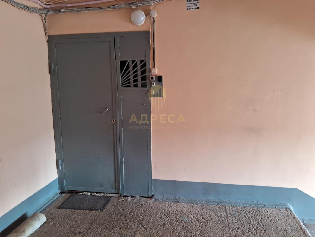 Продается 1 комнатная квартира на 9 этаже, 10 этажного дома(10 технический этаж) Площадь полезная 28 - Оренбург
