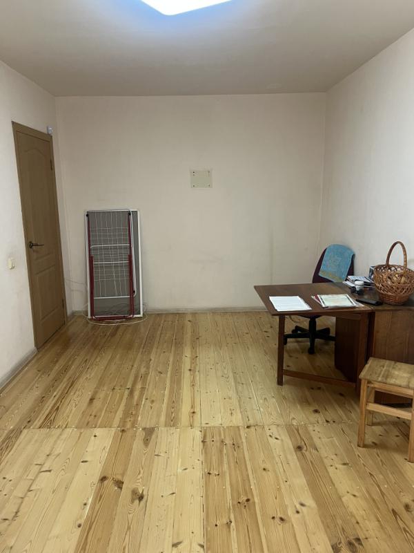 Продается 3 комнатная квартира в Восточном районе (рядом рынок Петровский). - Оренбург