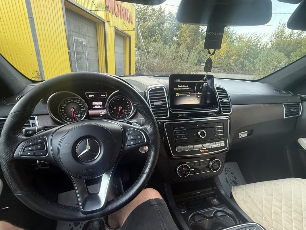 Продам Mercedes Benz GLS500 2016 года максимальной комплектация в очень хорошем Технологическом сост - Новотроицк