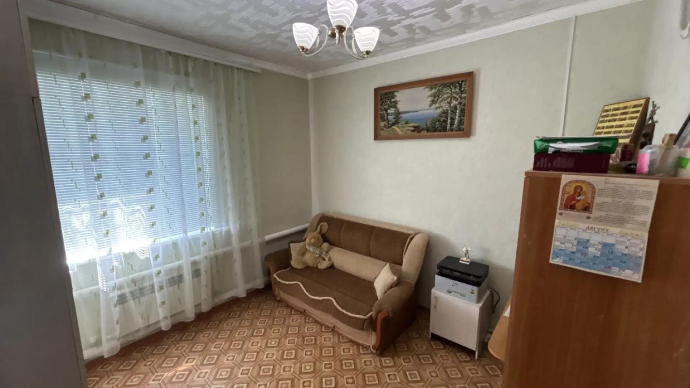 Краснохолм &mdash; село в Оренбургской области, входит в городской округ город Оренбург. - Краснохолм