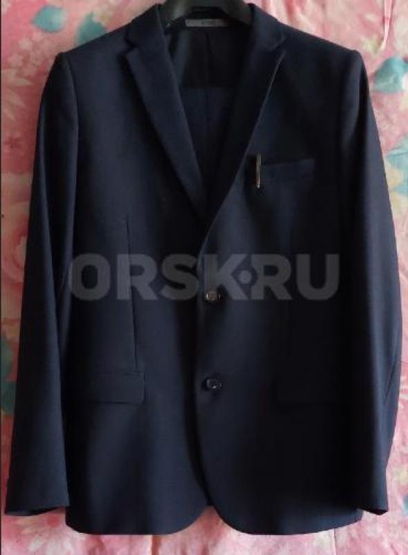 Продам школьный костюм для мальчика (размер 44, рост 170). - Орск