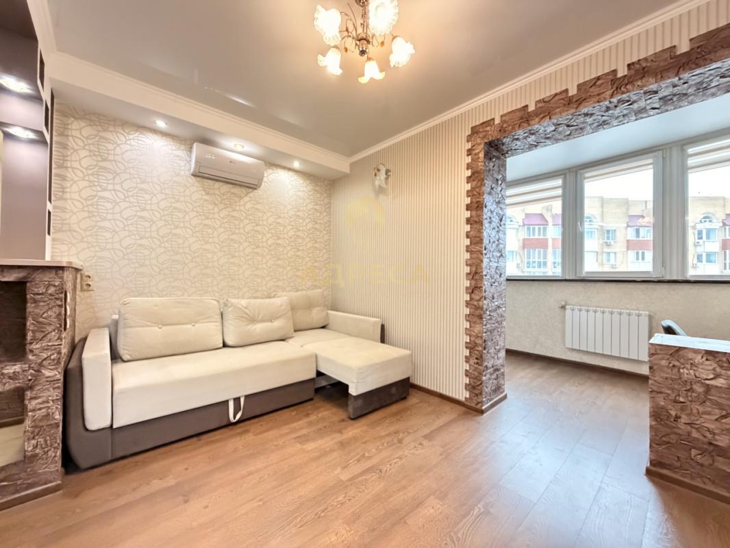 Продается квартира, полностью с ремонтом, расположенная на 13-м этаже 19 этажного дома. - Оренбург