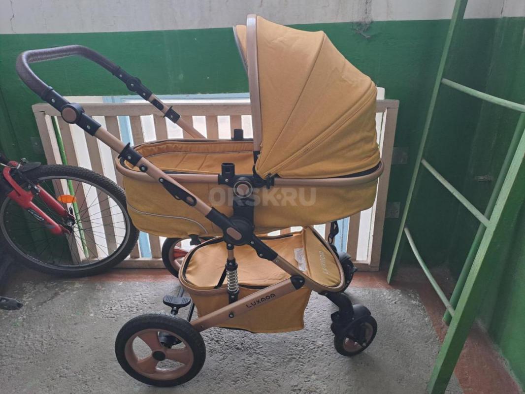 Продам коляску детскую Luxmom 3 в 1 в отличном состоянии, без дефектов, чистая, полный комплект. - Орск