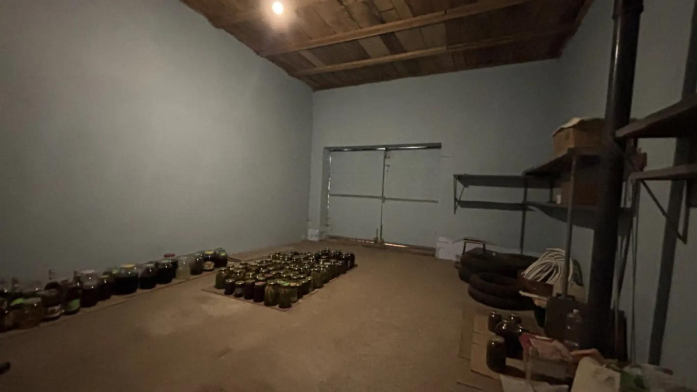 Краснохолм &mdash; село в Оренбургской области, входит в городской округ город Оренбург. - Краснохолм