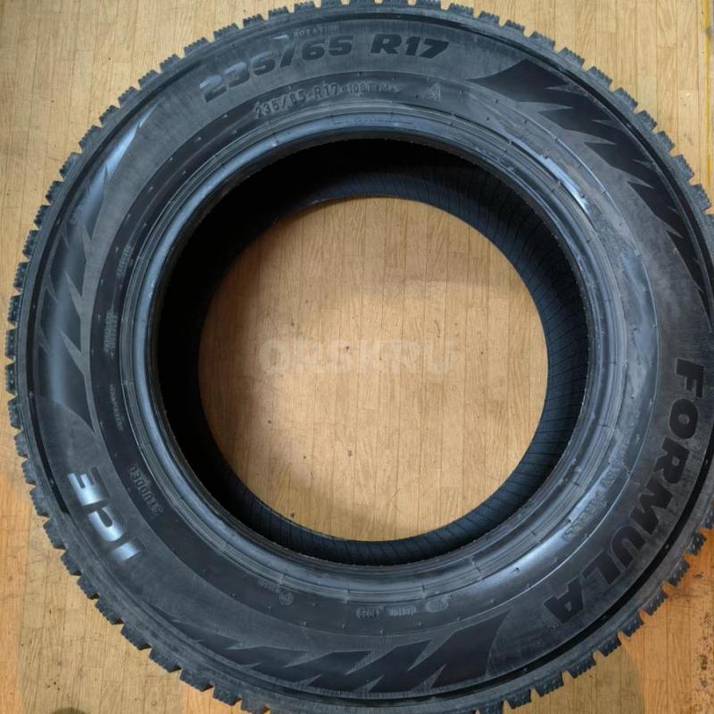 Продам зимнию резину FORMULA ICE.235/65. - Орск