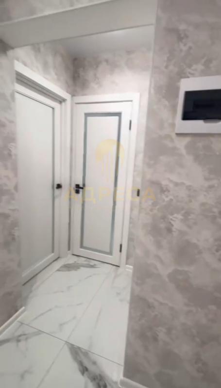 В продаже квартира как евро 3-ка, кухня-гостиная 17 кв м, 2 спальни, отдельно сан узел, отдельно гар - Оренбург
