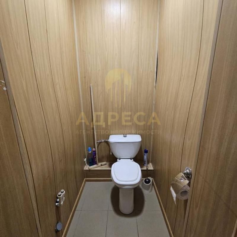 Продам капитальное отапливаемое здание площадью 190,2 м2 на ул. - Оренбург