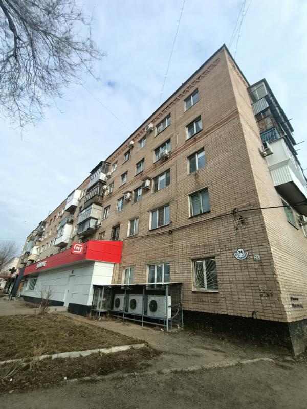 Продам трехкомнатную квартиру в центре города. - Оренбург