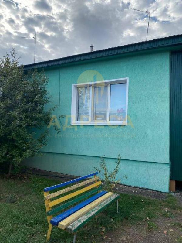 В продаже дом расположенный в живописном уголке природы, всего 30 км. - Оренбург