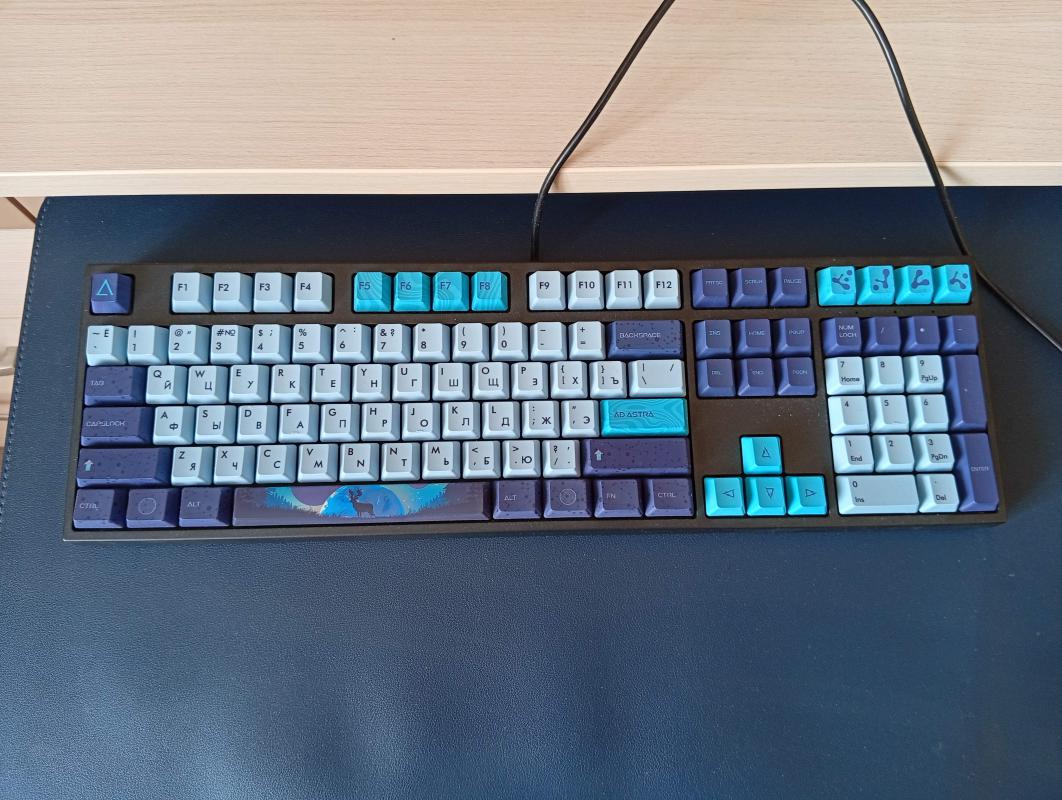 ПРОДАМ :
Клавиатура проводная VARMILO VEA108 Aurora D3 
(внешне - полный аналог модели Varmilo Auror - Новотроицк