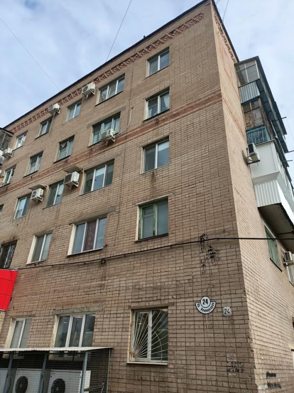 Продам трехкомнатную квартиру в центре города. - Оренбург