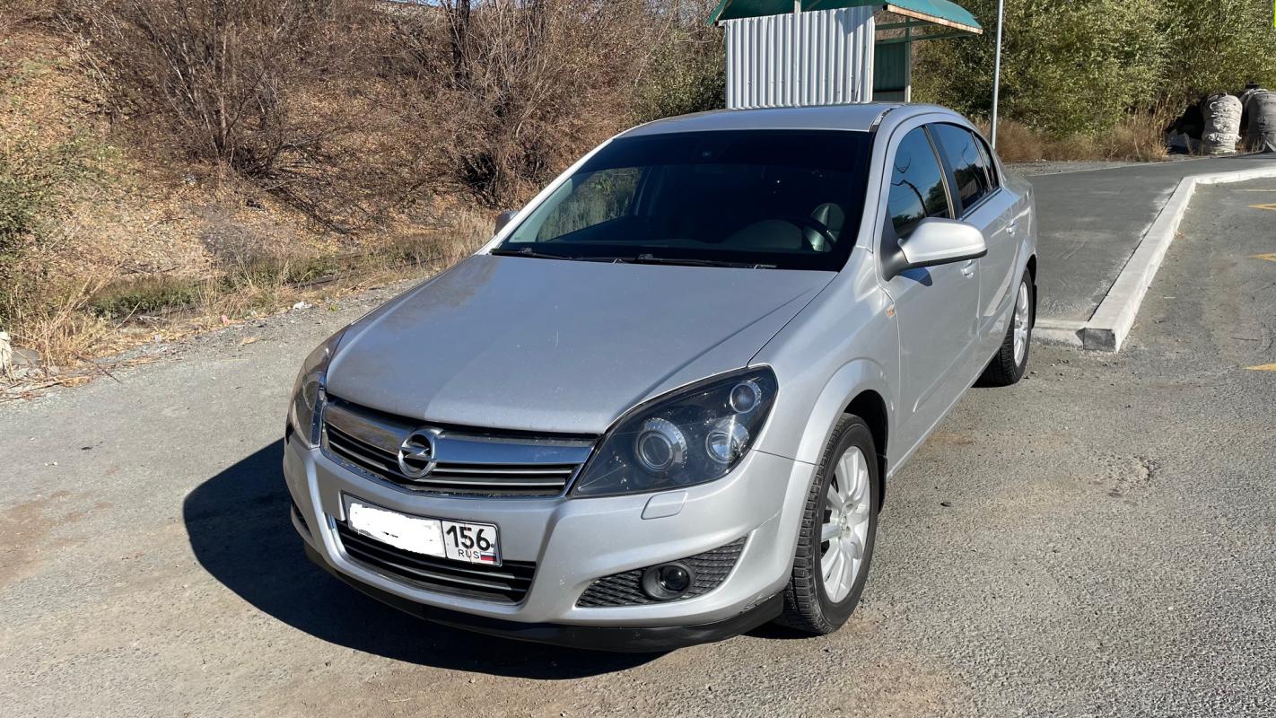 Продается Opel Astra, 2013 года

__АВТОМАТ__

ДВС 1, 8/ 140л.с.,

ГУР,

ABS,

климат- контроль,

пол - Новотроицк