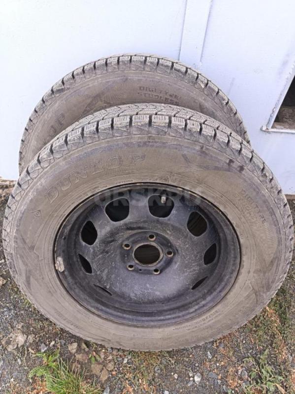 Продам колёса R16 с Рено Дастер, шины зимние липучка Dunlop Winter maxx sj8, размер шин 215/70R16, п - Орск