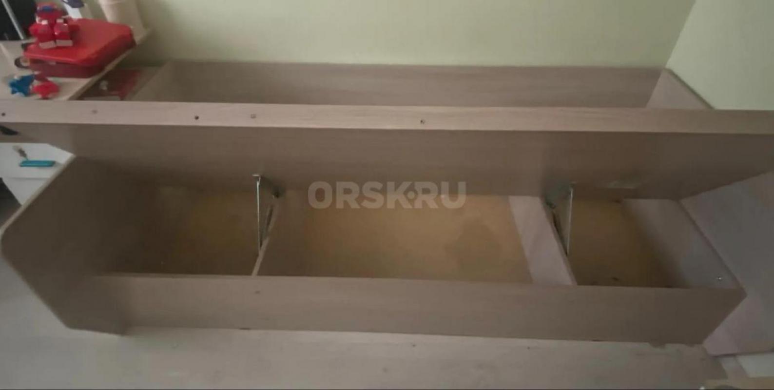 Продам детскую кровать с подъемным механизмом, размер спального места 900*2000. - Орск