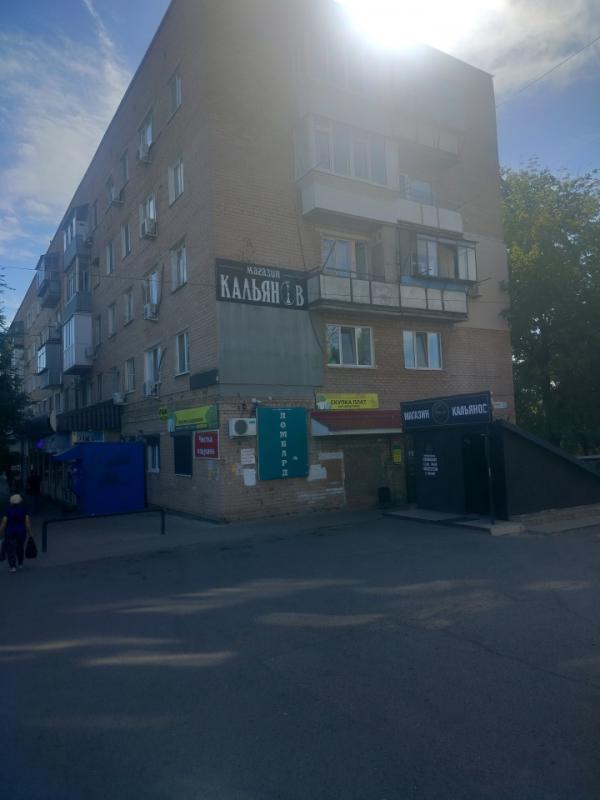 Продаётся уютная трёхкомнатная квартира площадью 61 квадратный метр на улице Алтайской 8, город Орен - Оренбург