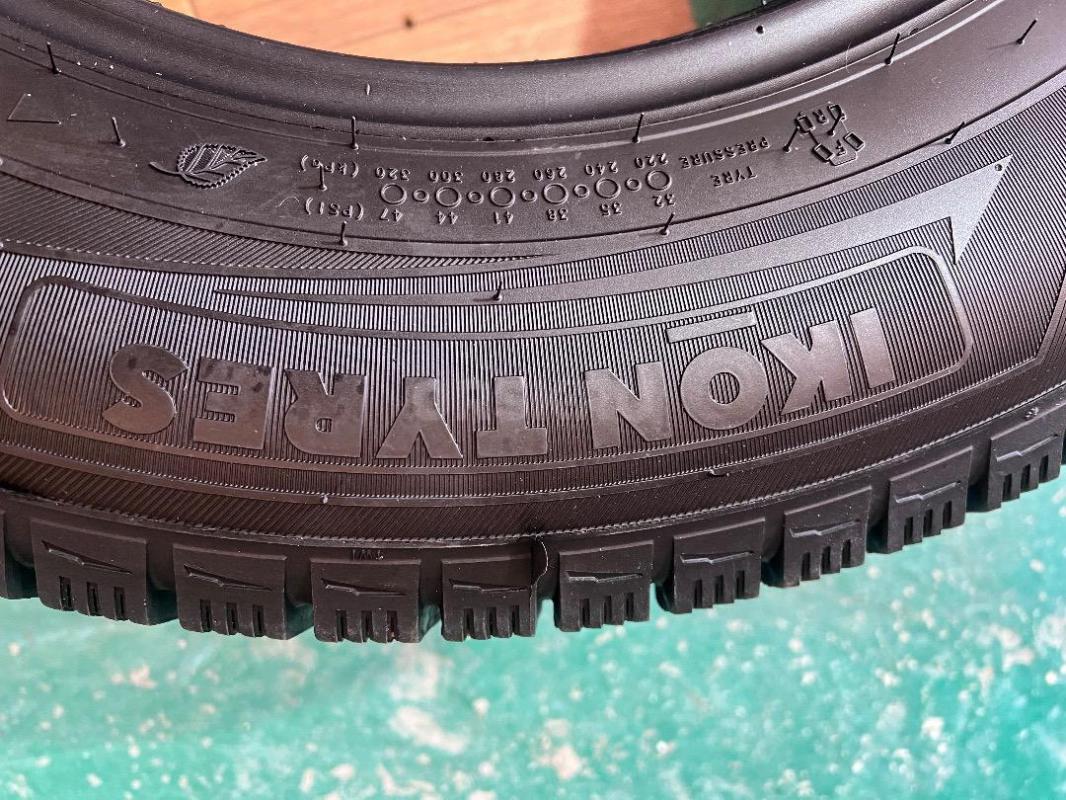 Продам шины липучка 215/65 R16 ikon пробег 1000км  25000₽. - Орск